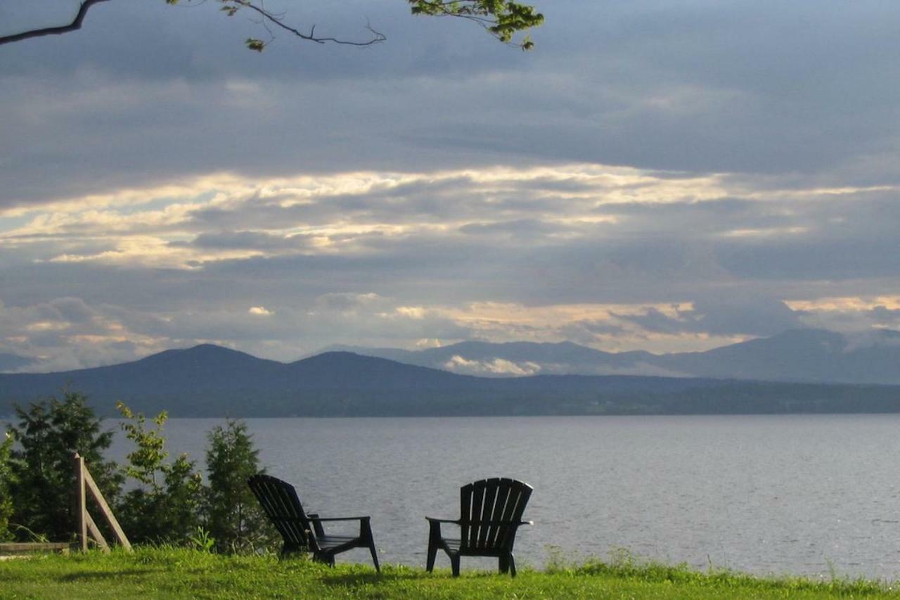 2 Bed 2 Bath Vacation Home In Charlotte Екстер'єр фото